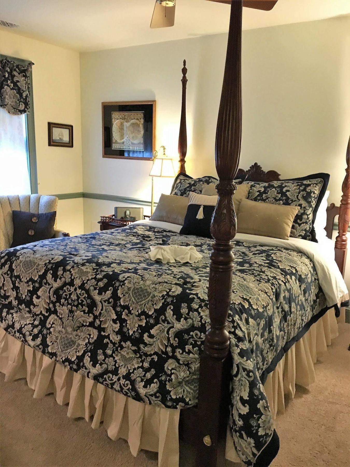 Parsonage Inn Bed And Breakfast Saint Michaels Bagian luar foto
