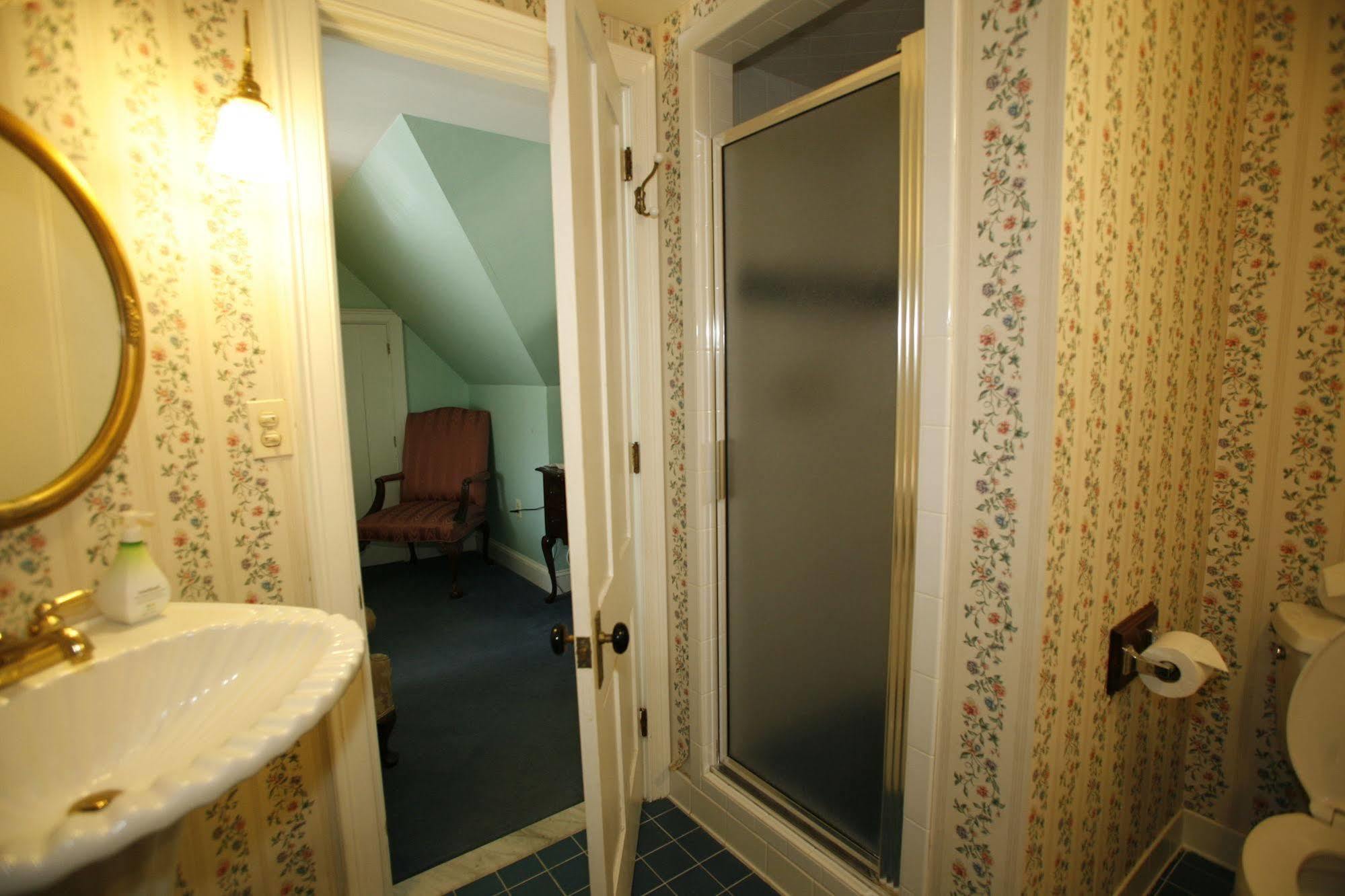 Parsonage Inn Bed And Breakfast Saint Michaels Bagian luar foto