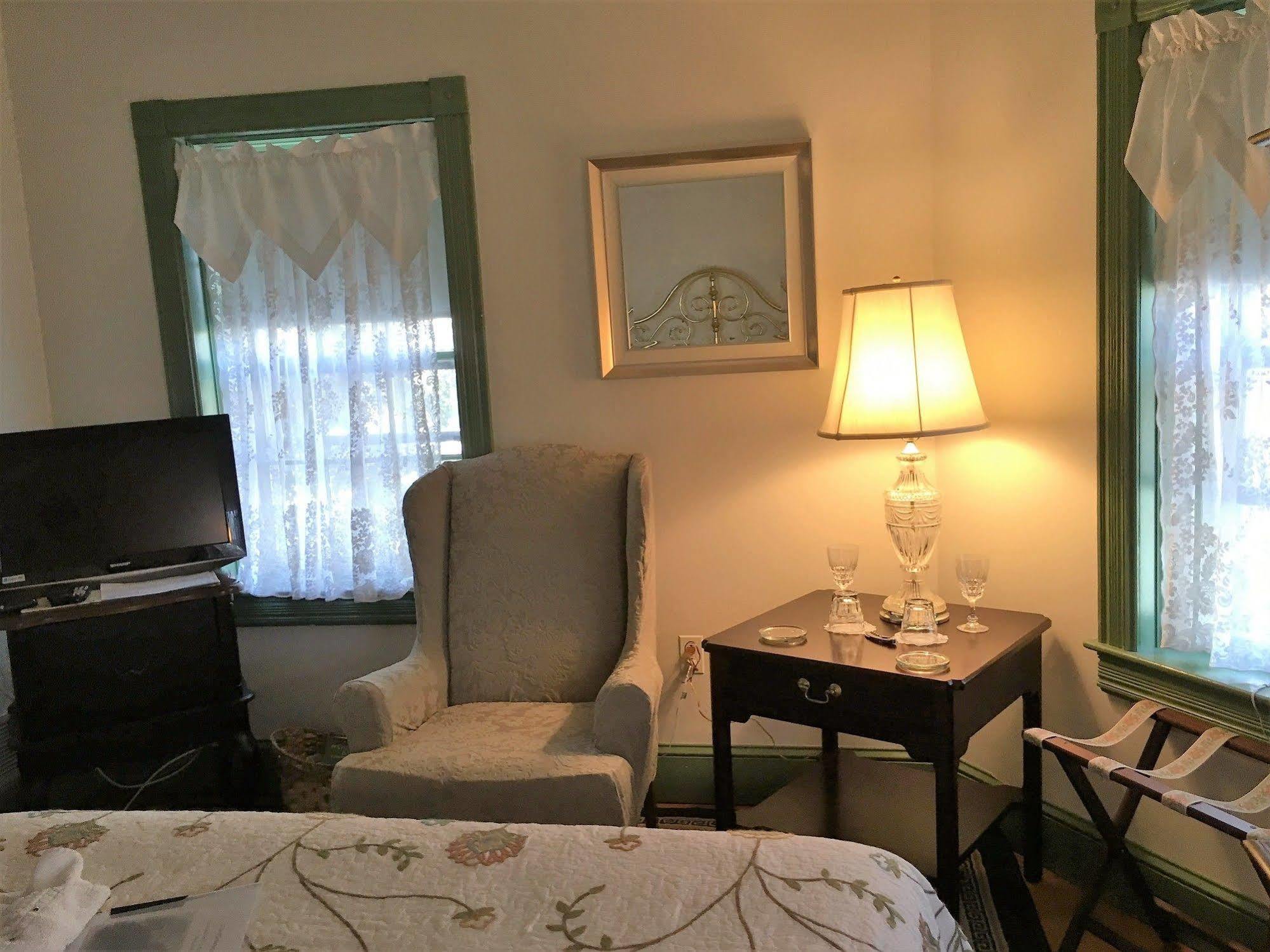 Parsonage Inn Bed And Breakfast Saint Michaels Bagian luar foto