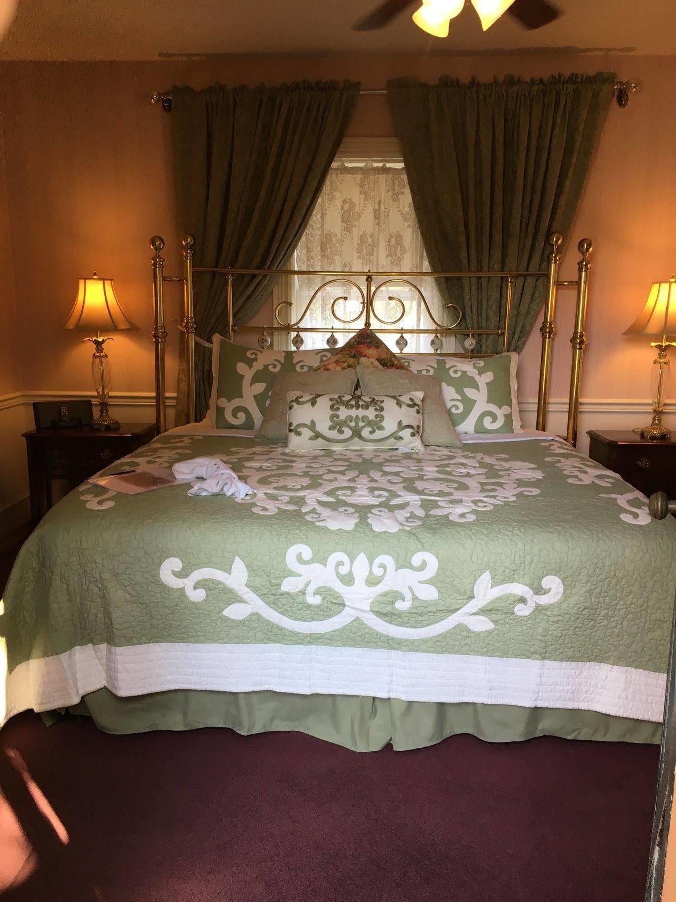 Parsonage Inn Bed And Breakfast Saint Michaels Bagian luar foto