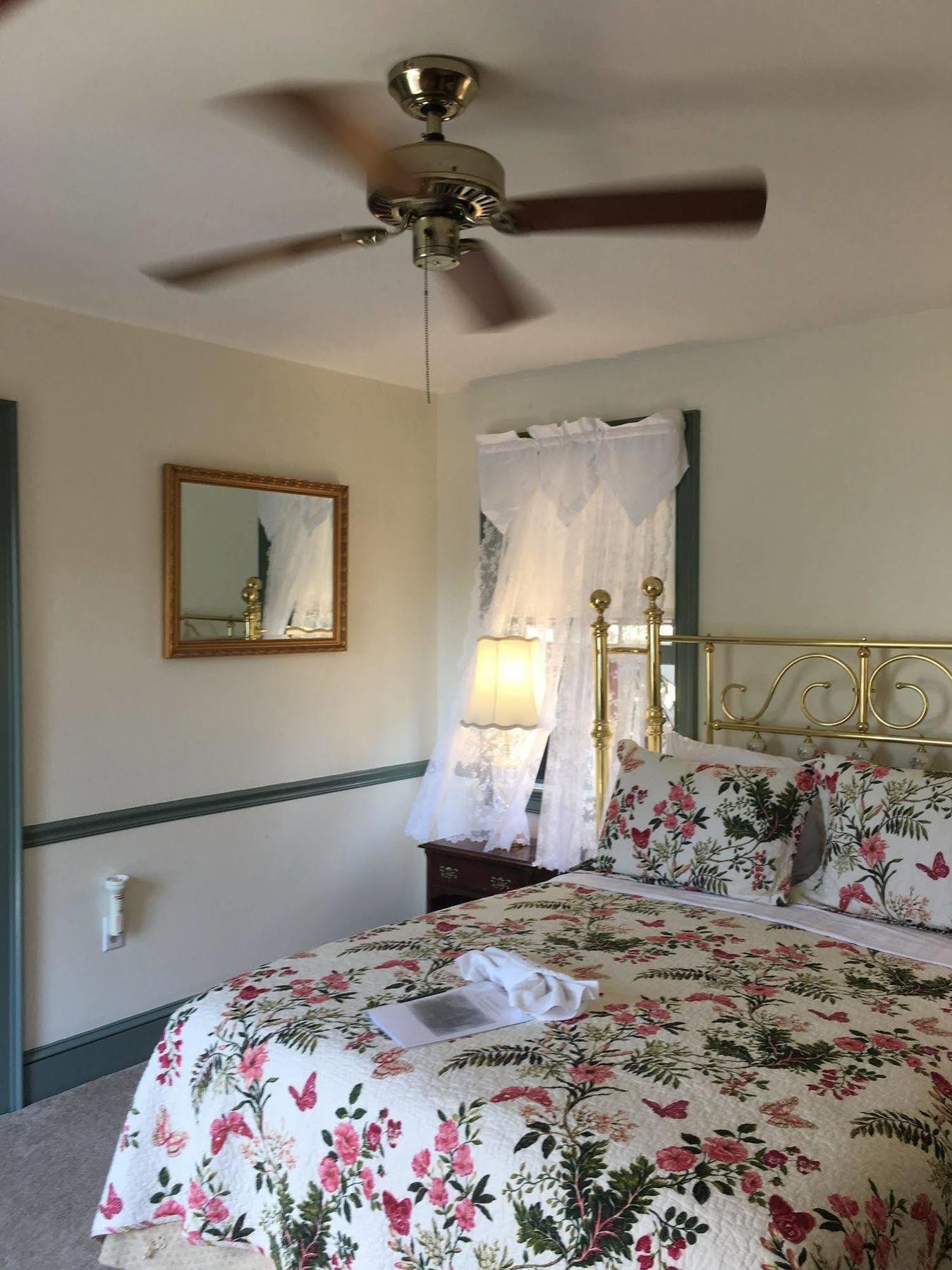Parsonage Inn Bed And Breakfast Saint Michaels Bagian luar foto